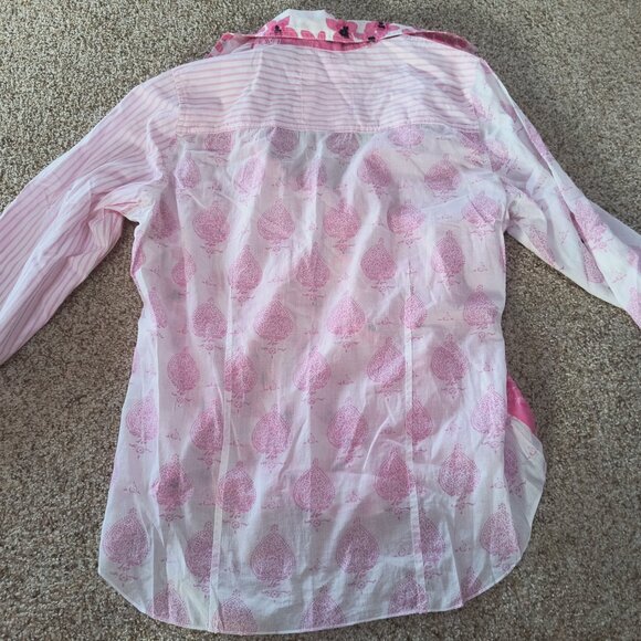 Women's Pink patterned button down-Large (Medium fit) New without tags - Picture 5 of 5